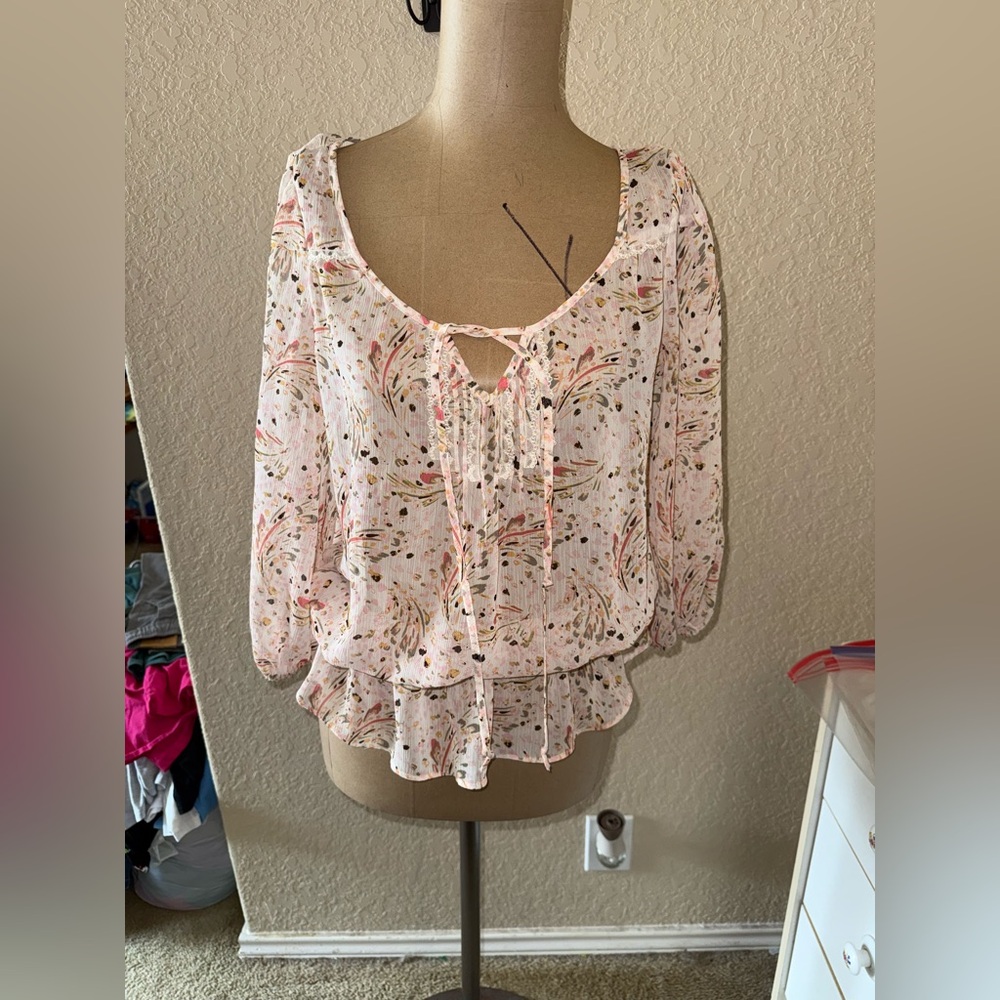 Women’s Candie’s Blouse Size Small